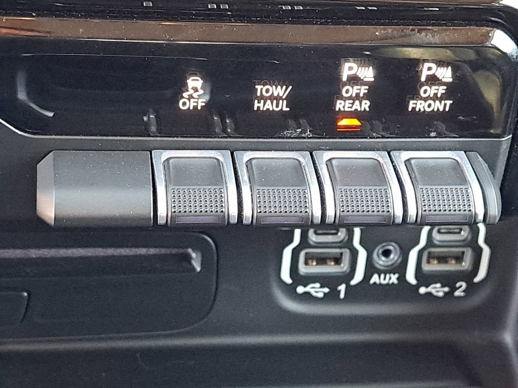 Used 2019 RAM 1500 Laramie image 10