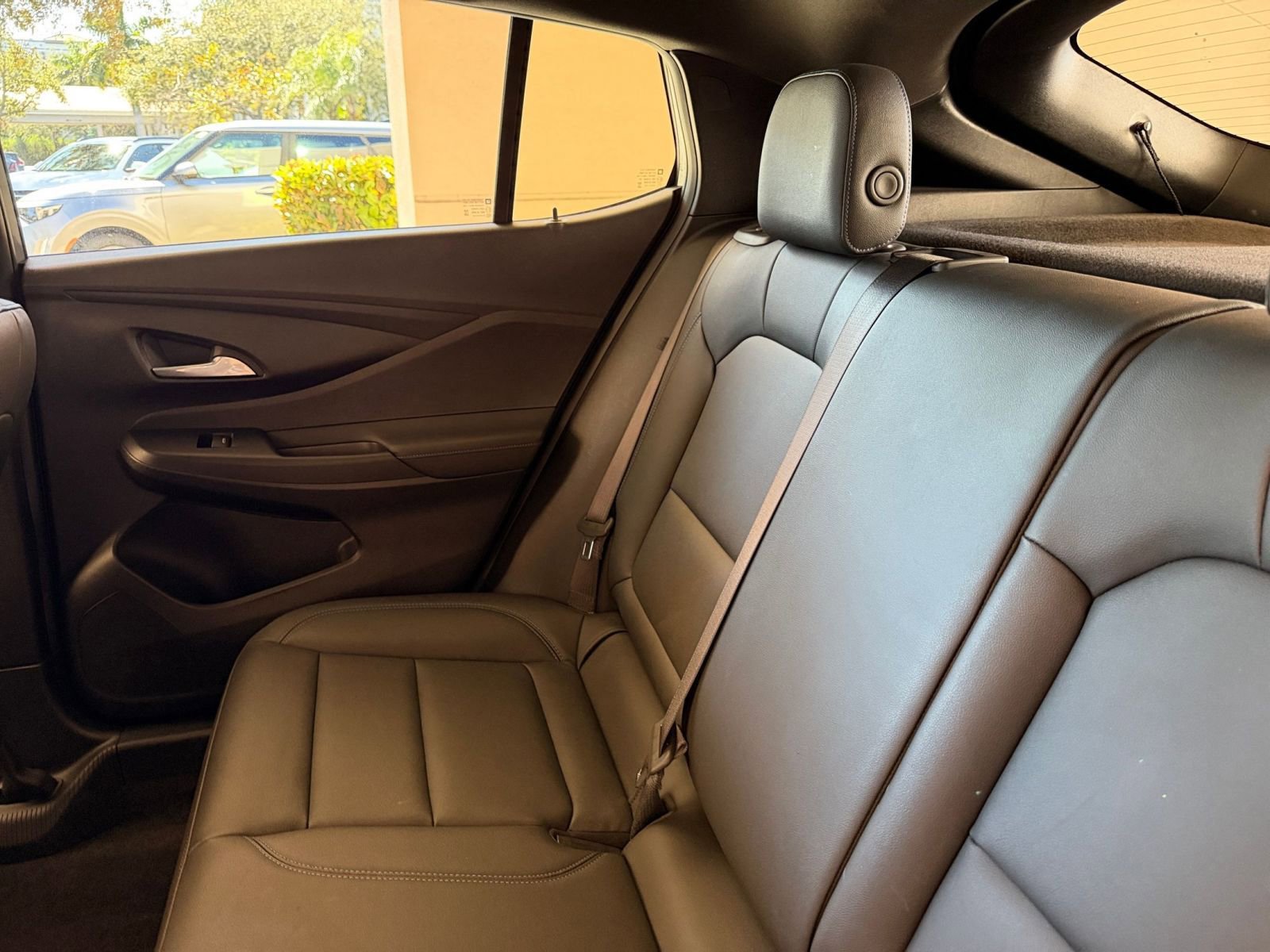 Used 2025 Buick Envista Sport Touring image 34