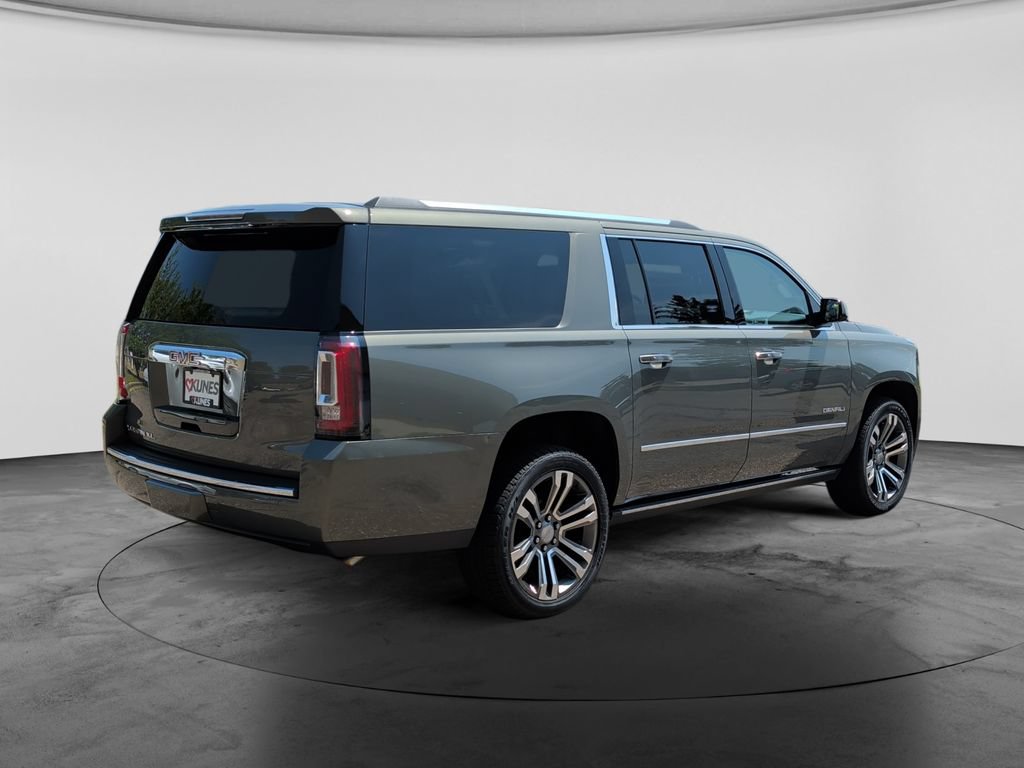 Used 2018 GMC Yukon XL Denali w/ Denali Ultimate Package AWD/4WD image 7