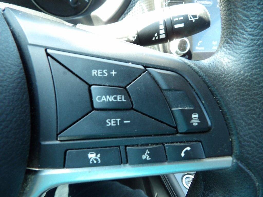 Used 2021 Nissan Kicks SV FWD image 14