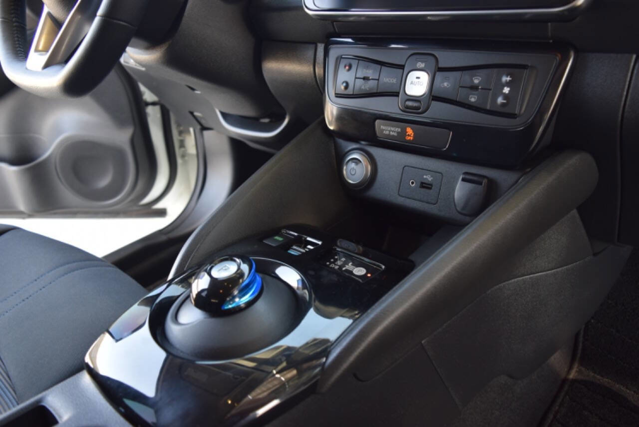 Used 2019 Nissan Leaf SV w/ SV Technology Package image 20