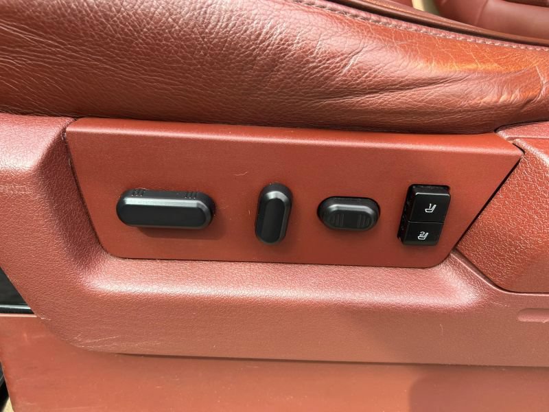 Used 2014 Ford F150 King Ranch w/ King Ranch Luxury Package AWD/4WD image 23