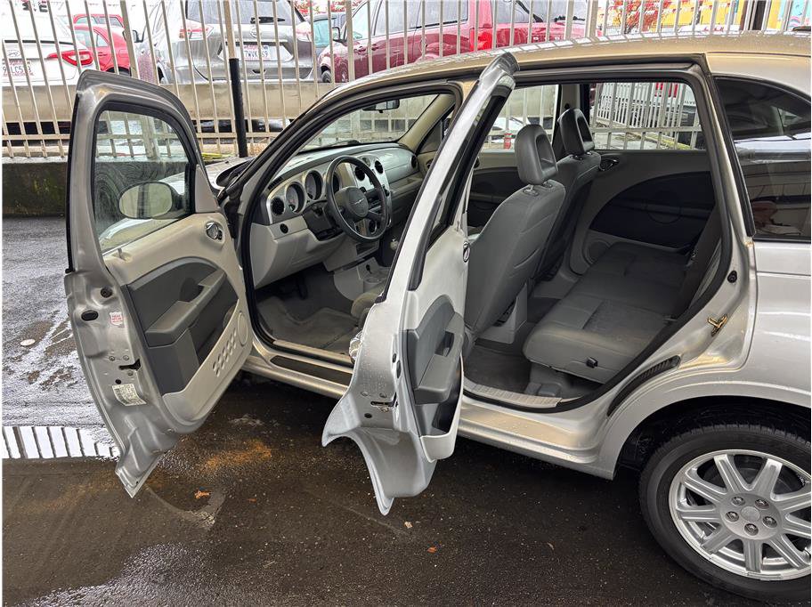 Used 2007 Chrysler PT Cruiser Touring image 12