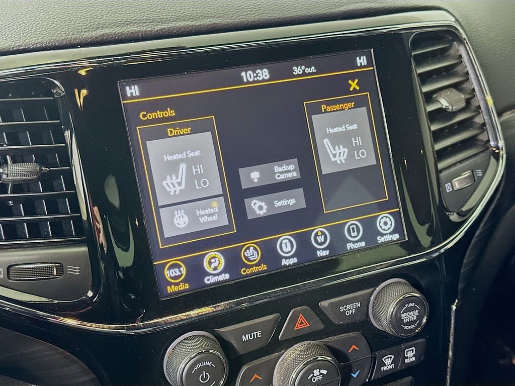 Used 2020 Jeep Grand Cherokee Altitude image 25