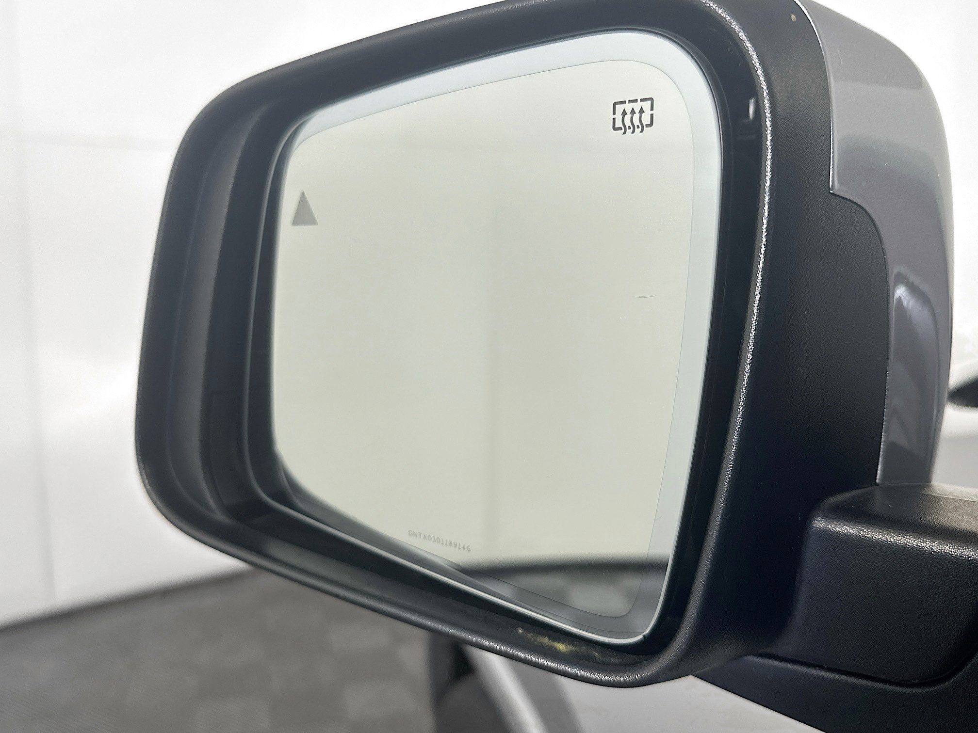 Used 2018 Jeep Grand Cherokee Limited image 16