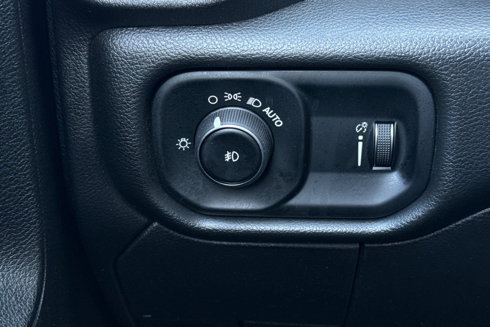 New 2025 RAM 5500 Tradesman w/ Chrome Appearance Group image 28