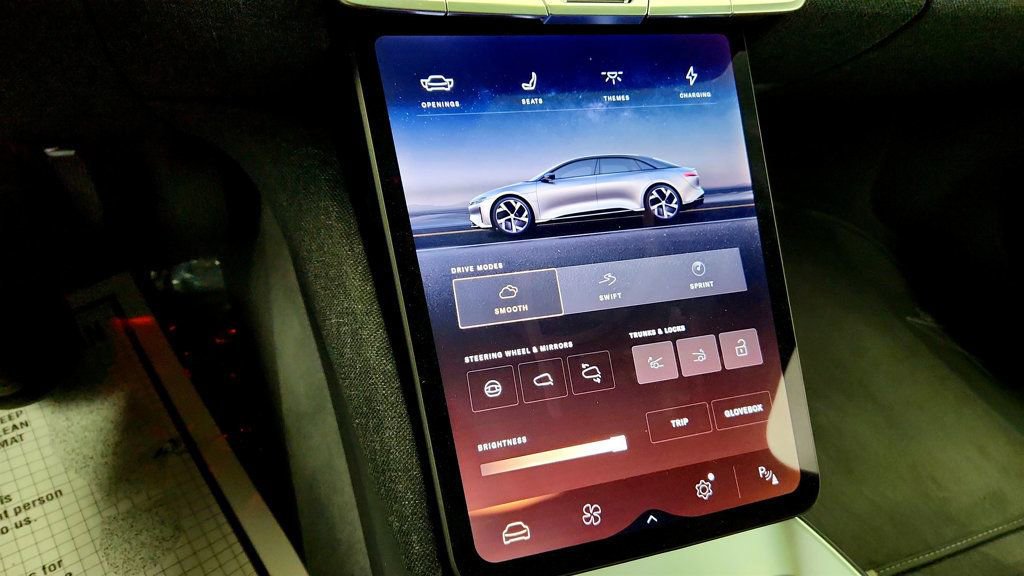 Used 2023 Lucid Air Touring AWD/4WD image 18
