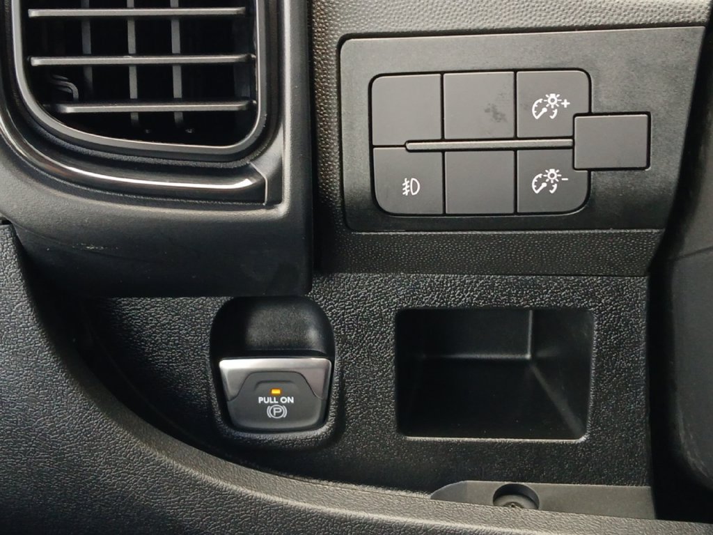 New 2026 RAM ProMaster 2500 w/ Convenience Group FWD image 12