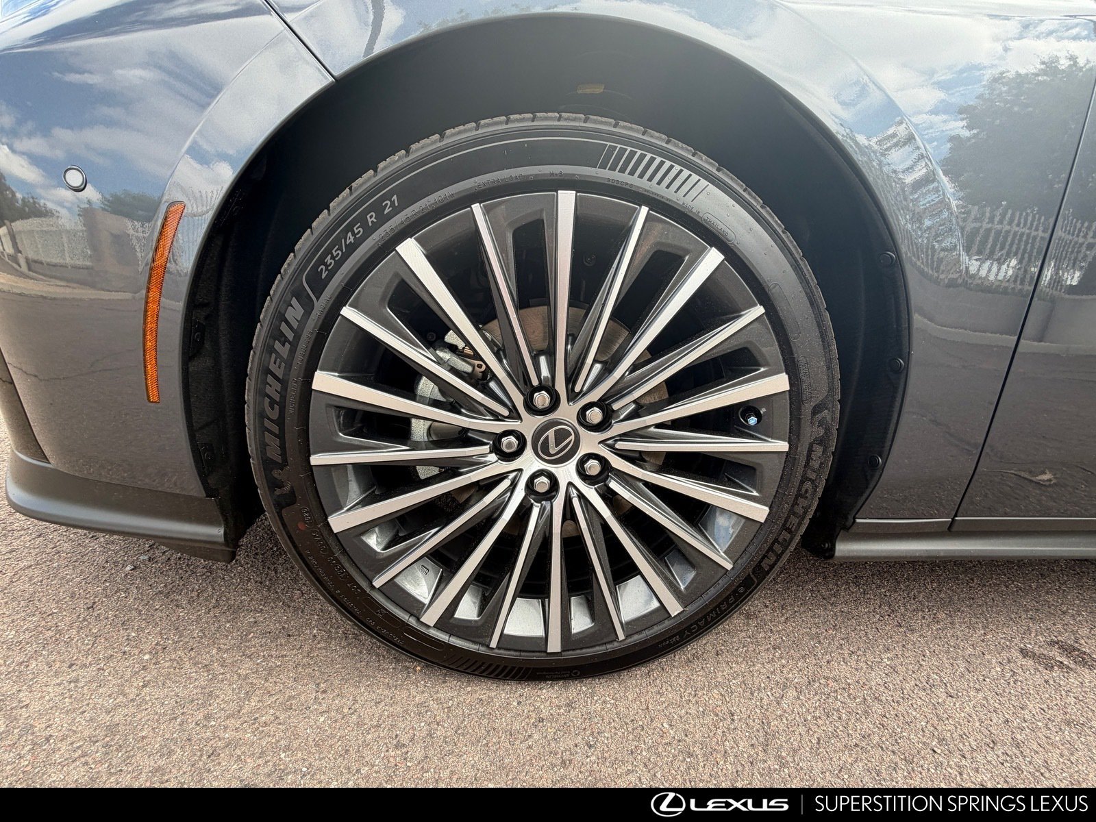 New 2026 Lexus ES 350e w/ Cold Area Package FWD image 14