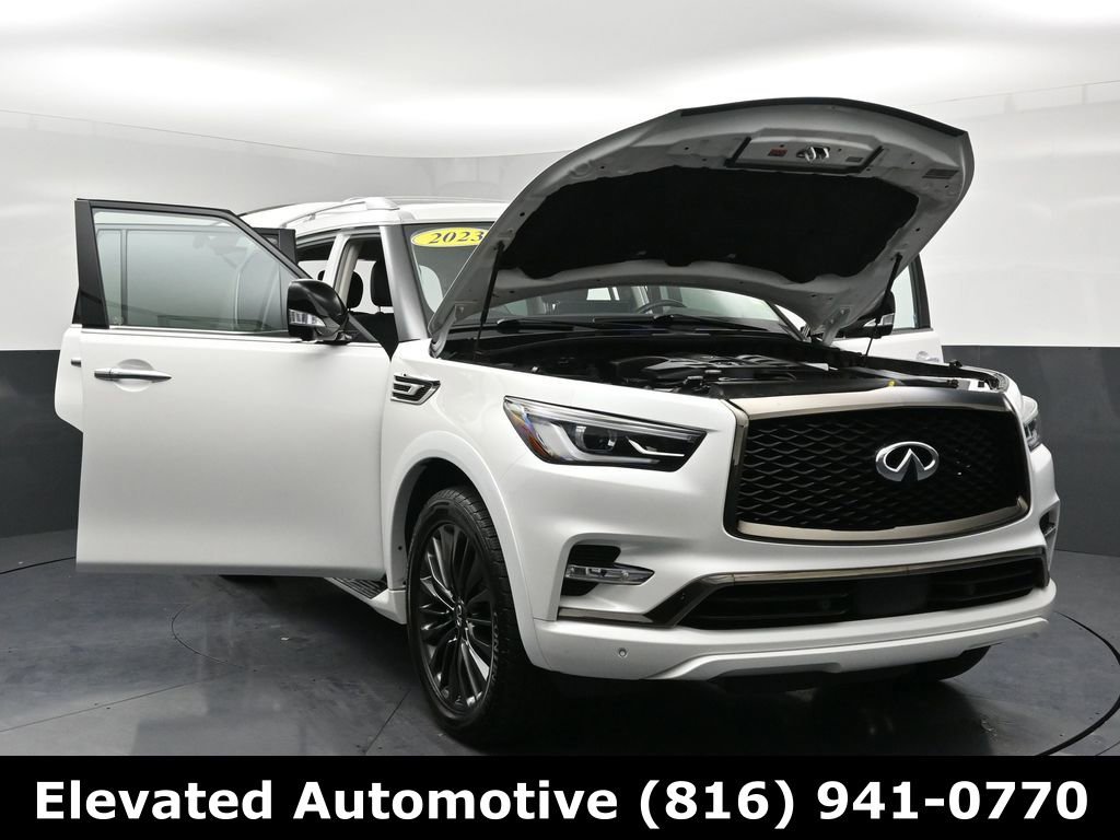 Used 2023 INFINITI QX80 Premium Select w/ All-Season Package image 41