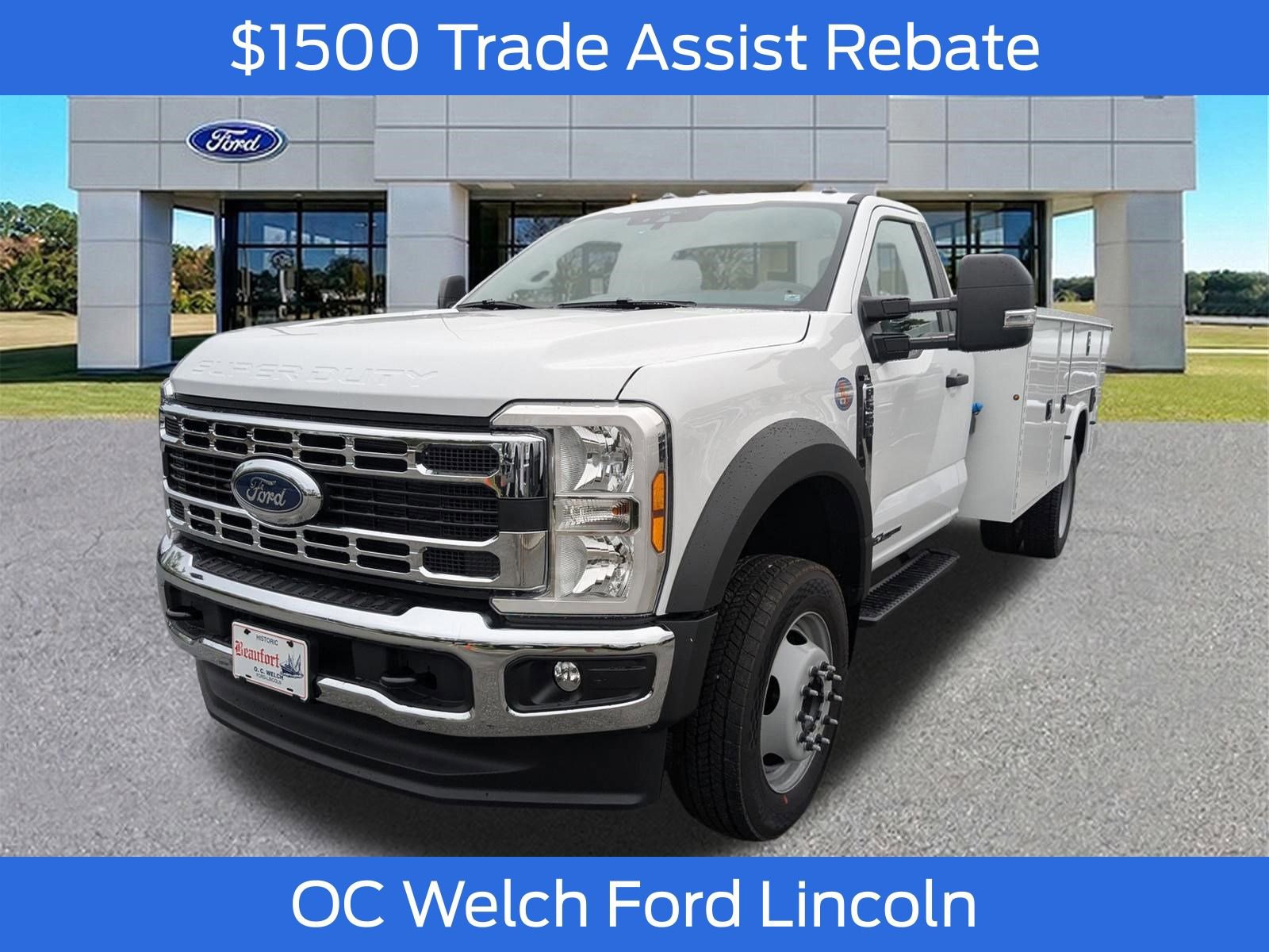 New 2025 Ford F550 4x4 Regular Cab Super Duty image 9