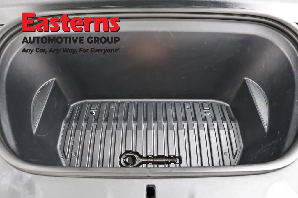 Used 2022 Tesla Model Y Long Range image 7