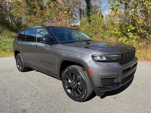 New 2025 Jeep Grand Cherokee L Limited image 5