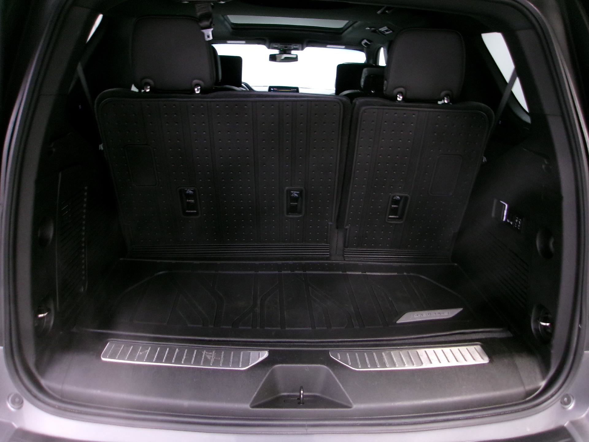 Used 2022 Chevrolet Tahoe Z71 w/ Z71 Off-Road Package image 13