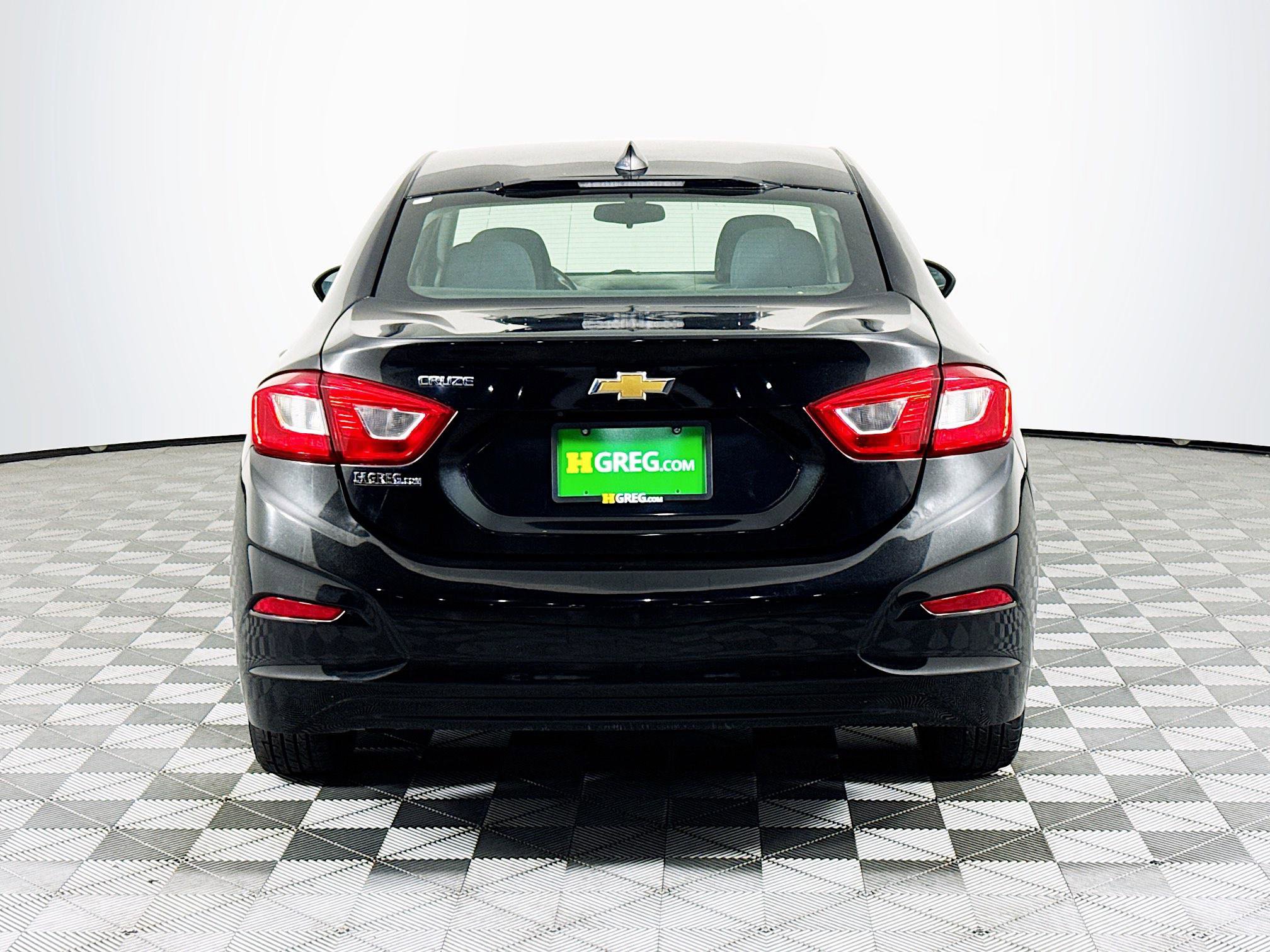 Used 2019 Chevrolet Cruze LS image 8