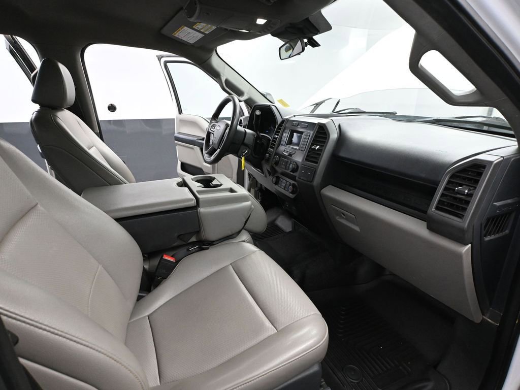 Used 2022 Ford F250 XL w/ Power Equipment Group image 48