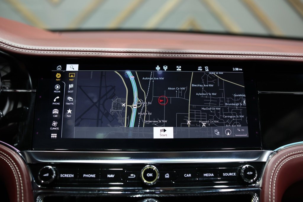 Used 2020 Bentley Flying Spur W12 image 36