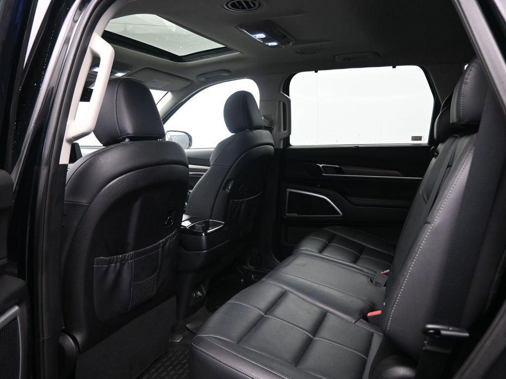 Used 2021 Kia Telluride EX image 28