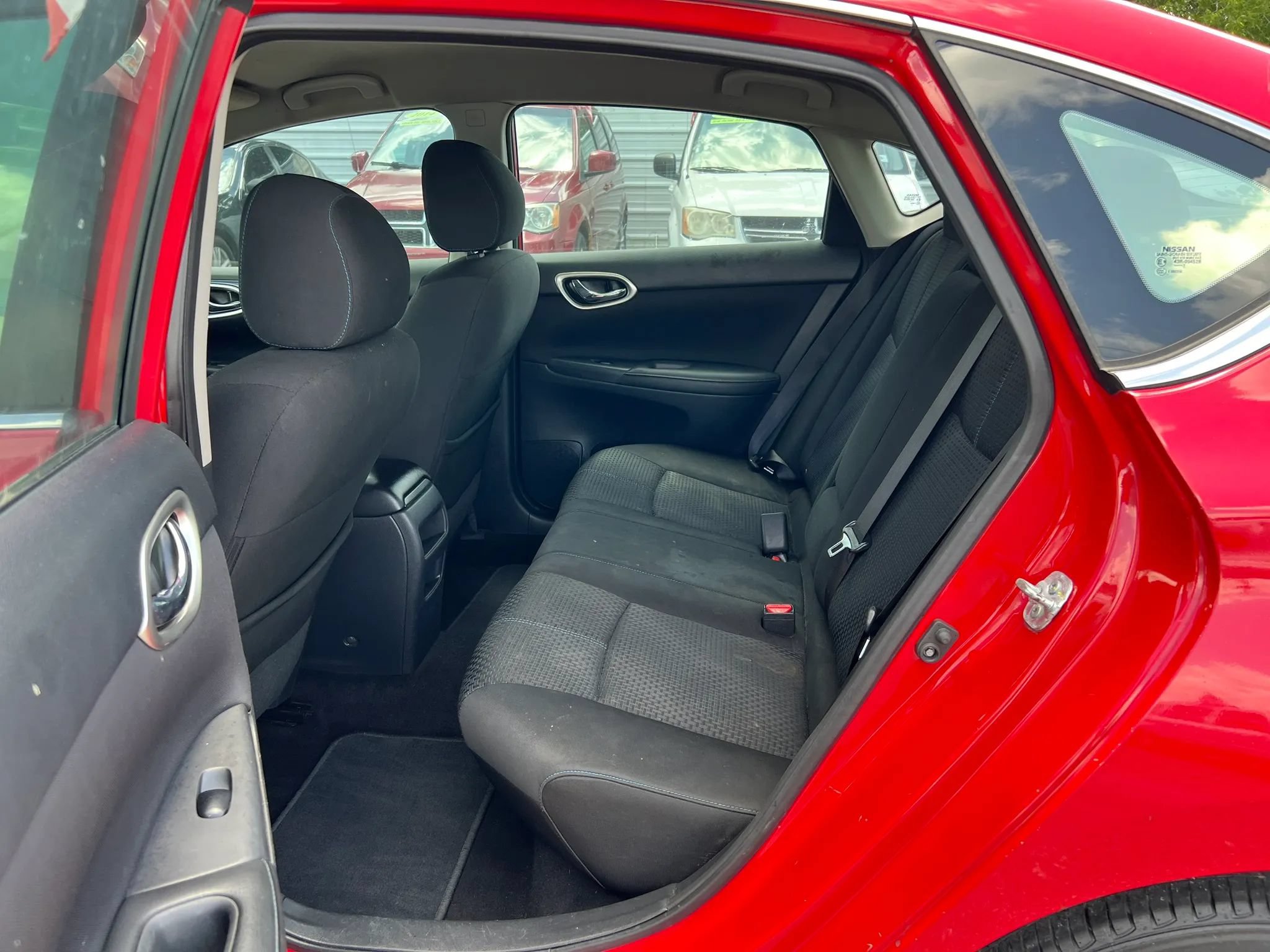 Used 2017 Nissan Sentra SR FWD image 11