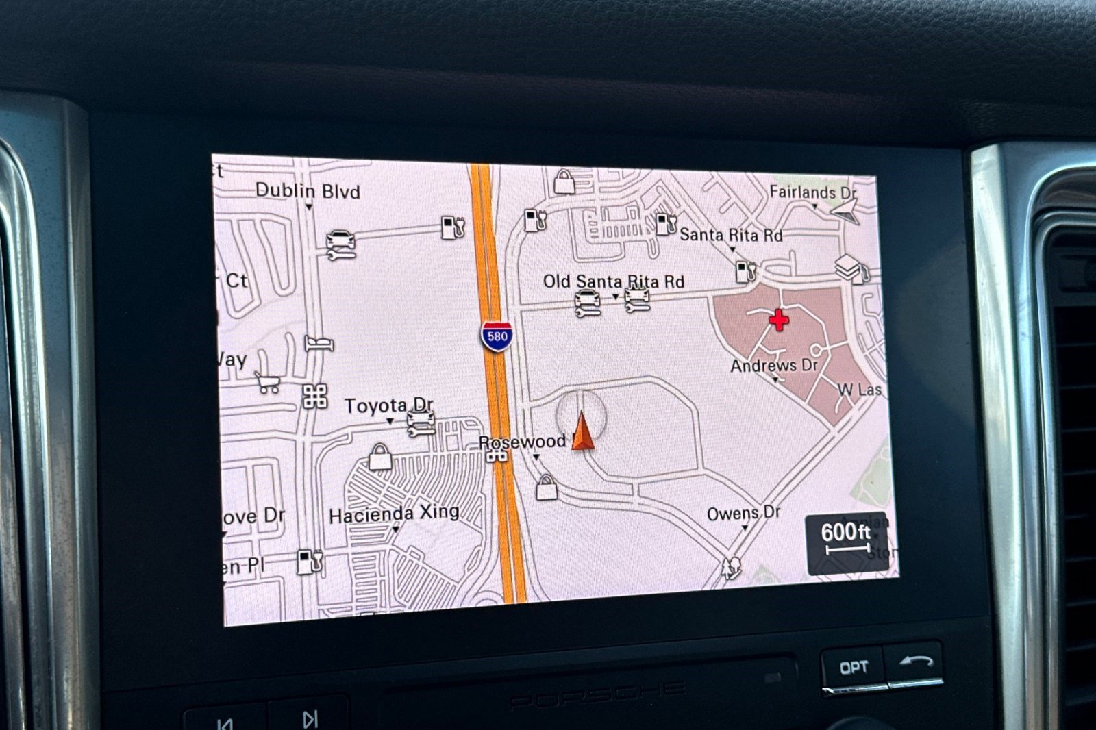 Used 2018 Porsche Macan Sport Edition image 25