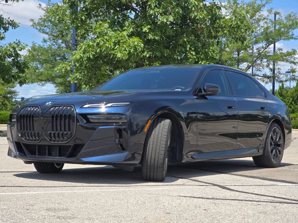 Used 2024 BMW 760i xDrive AWD/4WD image 13