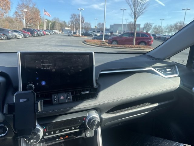 Used 2025 Toyota RAV4 XLE Premium image 9