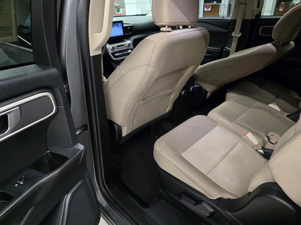 Used 2023 Ford Explorer 2WD image 27