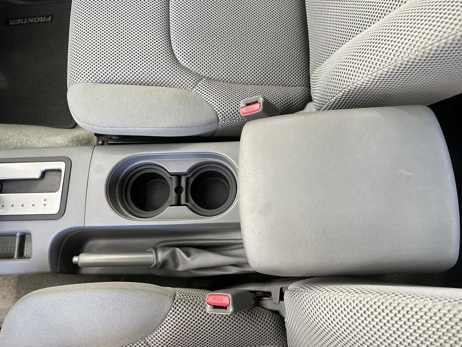 Used 2016 Nissan Frontier SV image 22