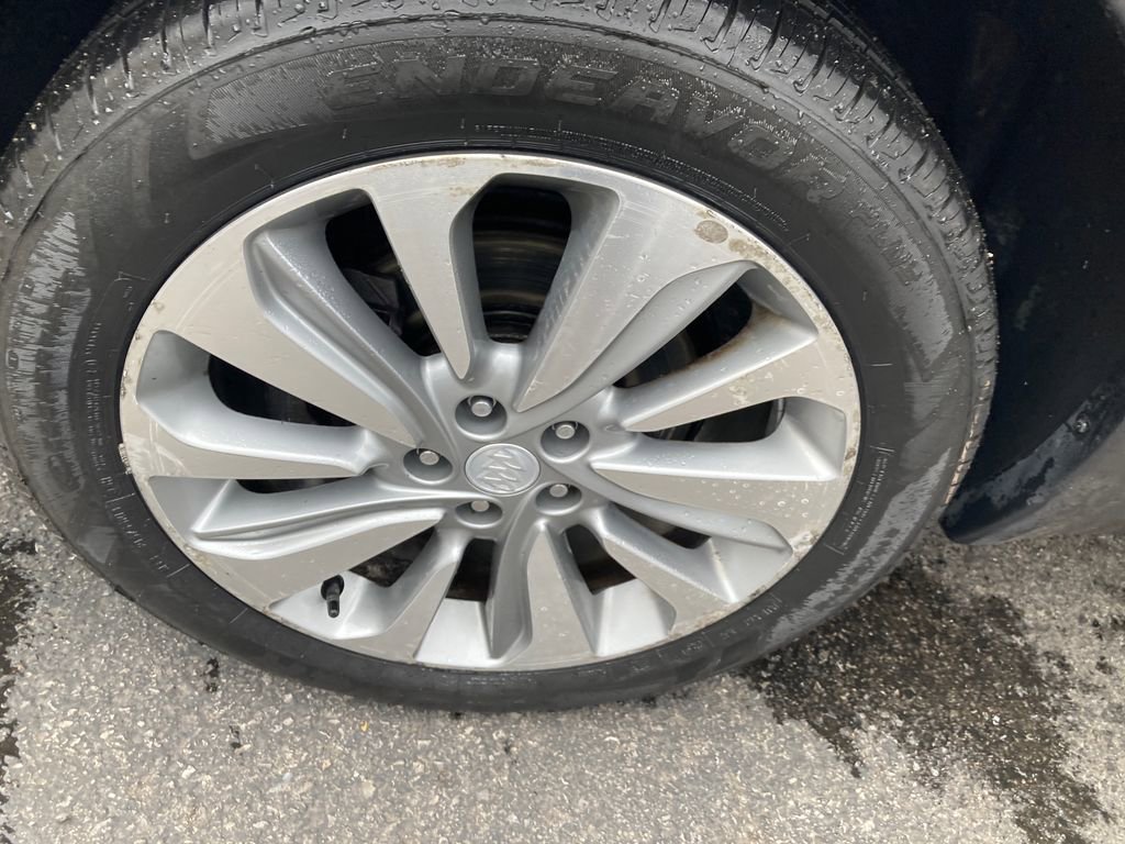Used 2018 Buick Encore Preferred image 35