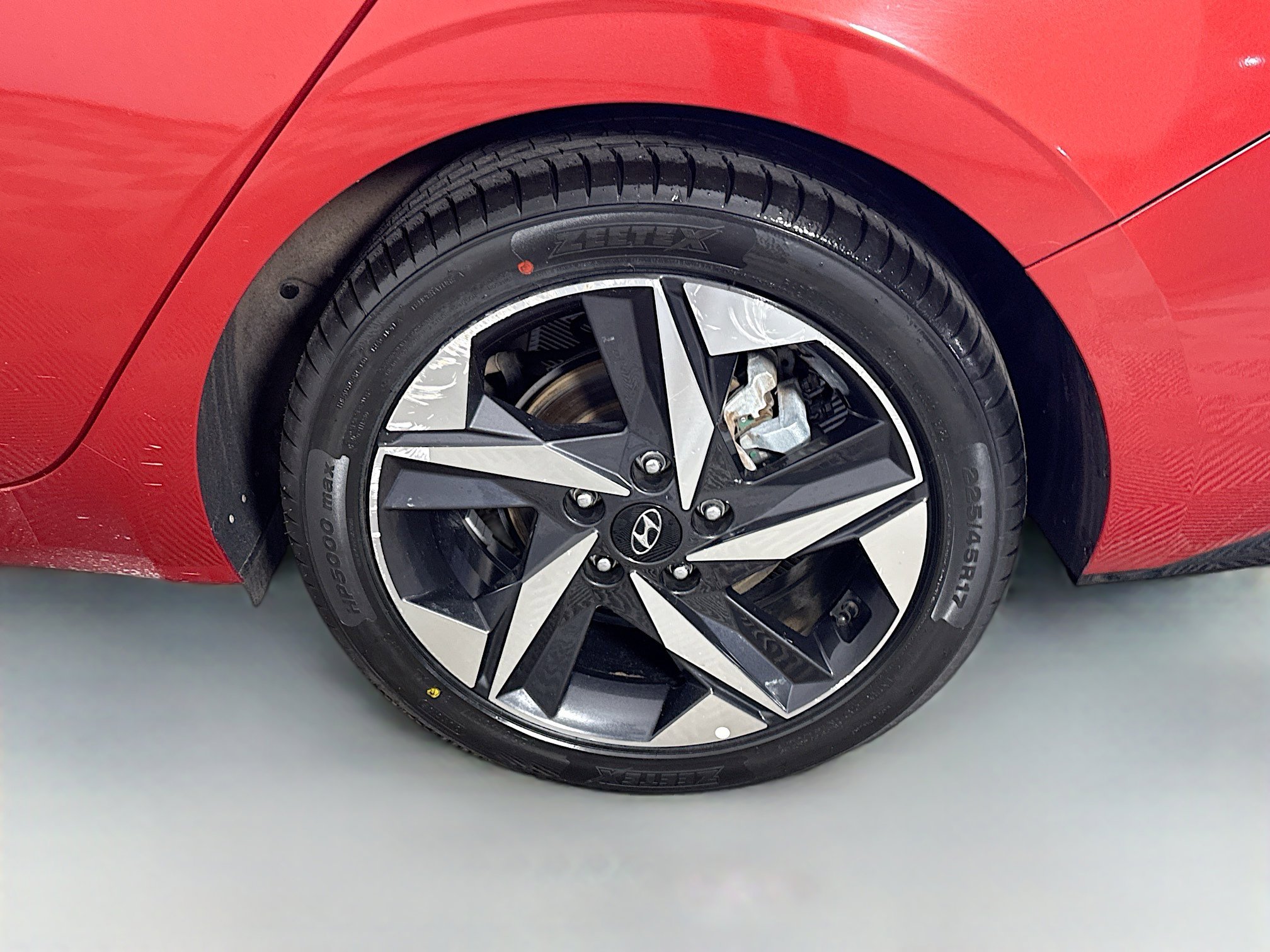 Used 2021 Hyundai Elantra Limited image 37