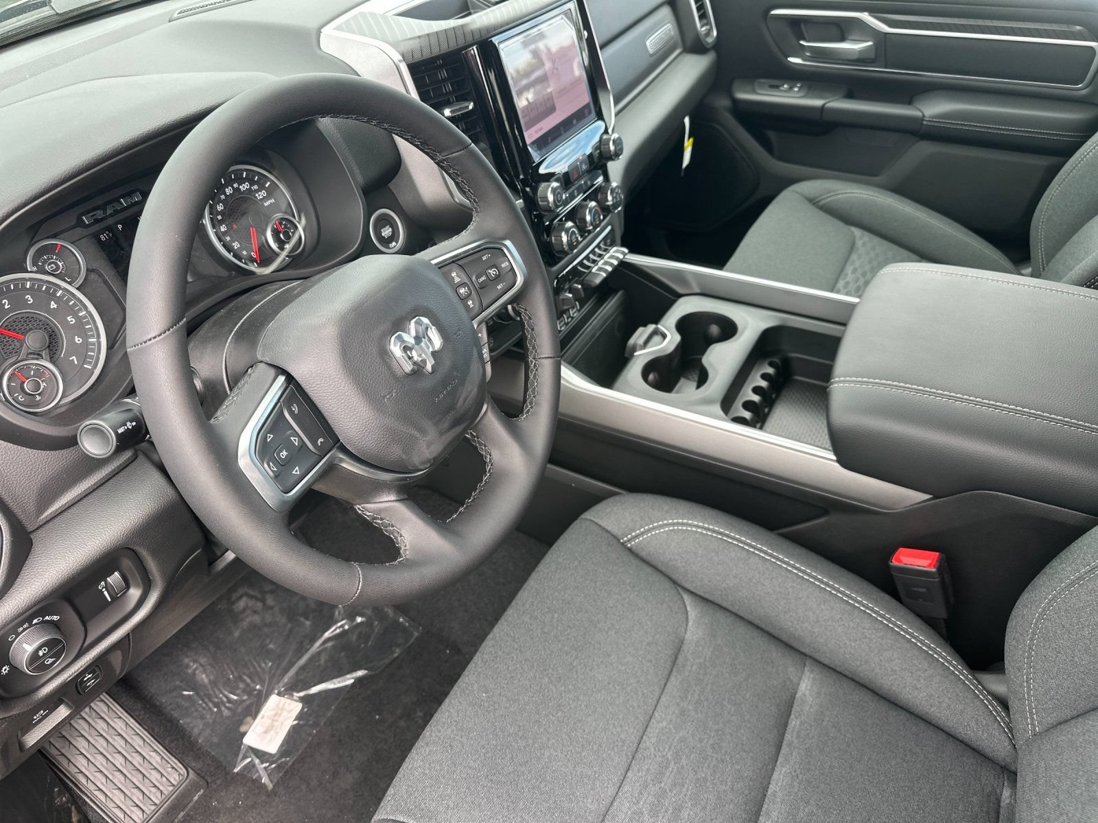 New 2026 RAM 1500 Big Horn w/ Night Edition AWD/4WD image 10