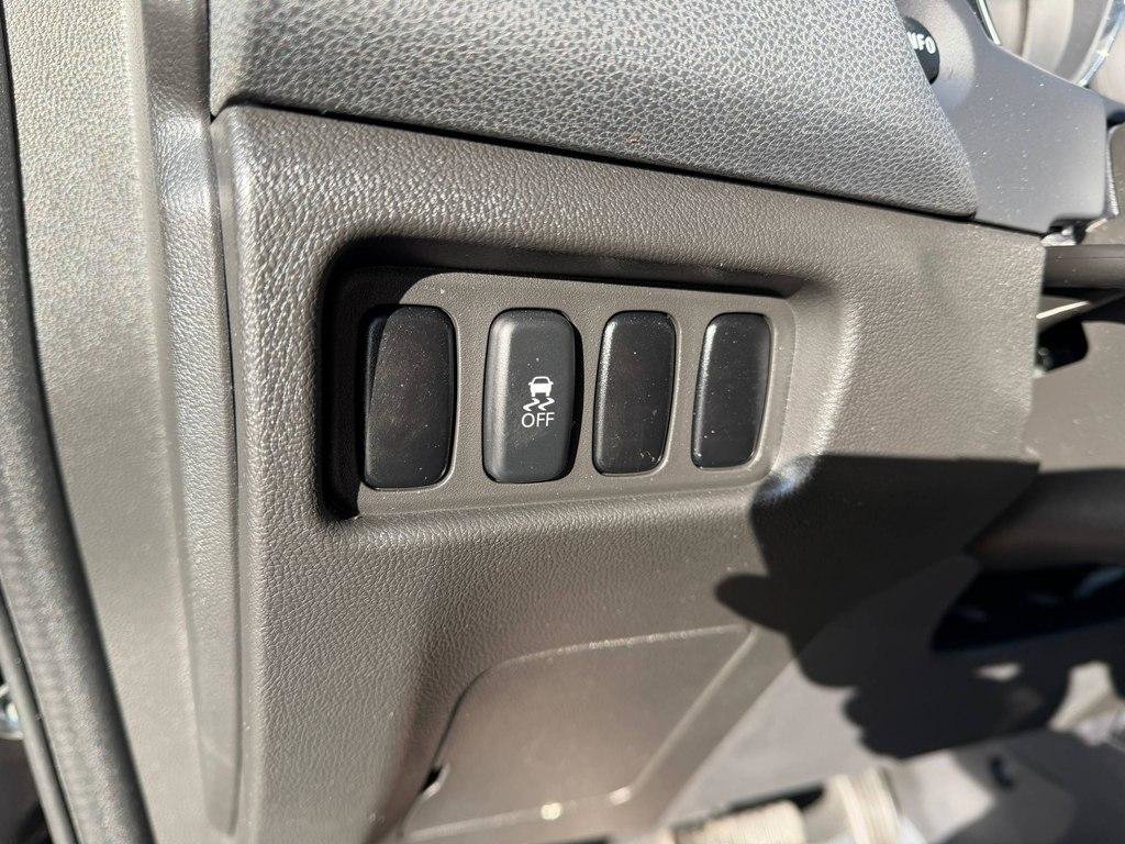 Used 2017 Mitsubishi Outlander Sport LE FWD image 25