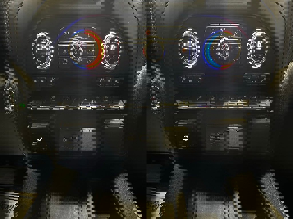 Used 2022 GMC Sierra 2500 AT4 image 37