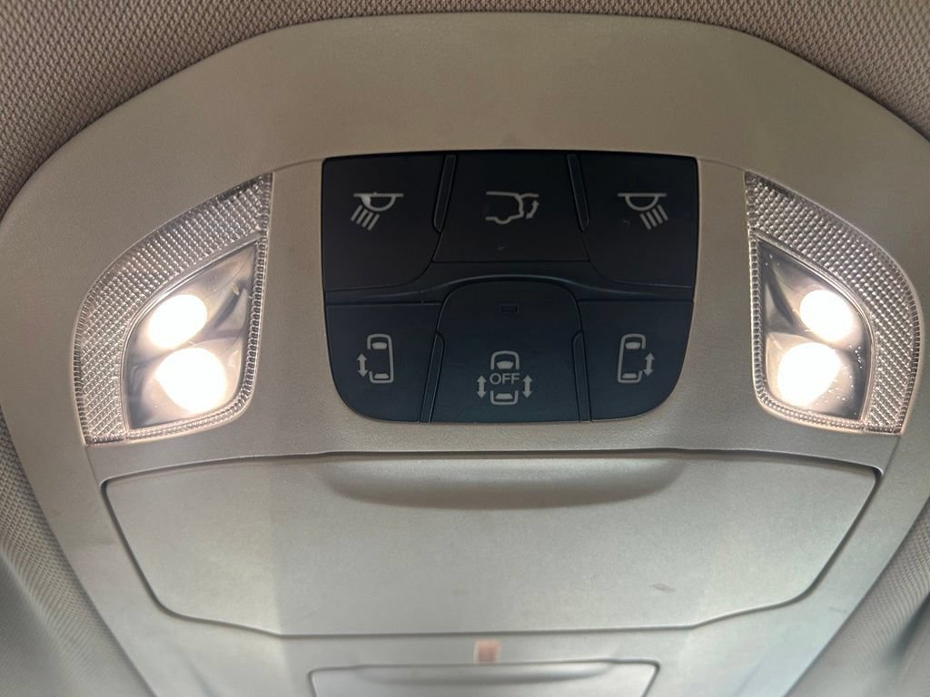 Used 2021 Chrysler Voyager Lxi FWD image 51