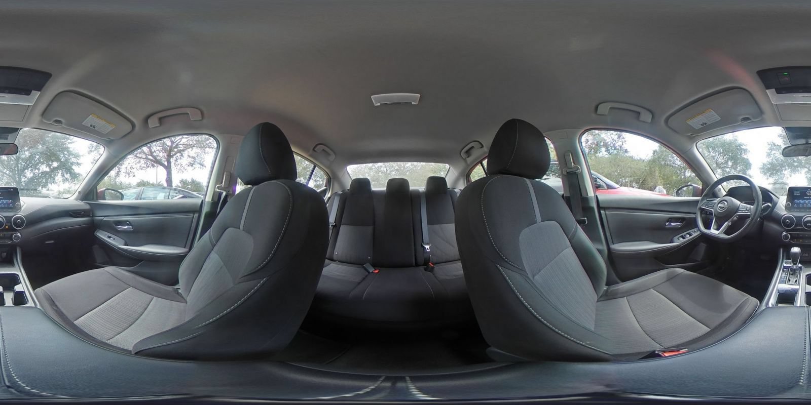 Used 2025 Nissan Sentra SV FWD image 39