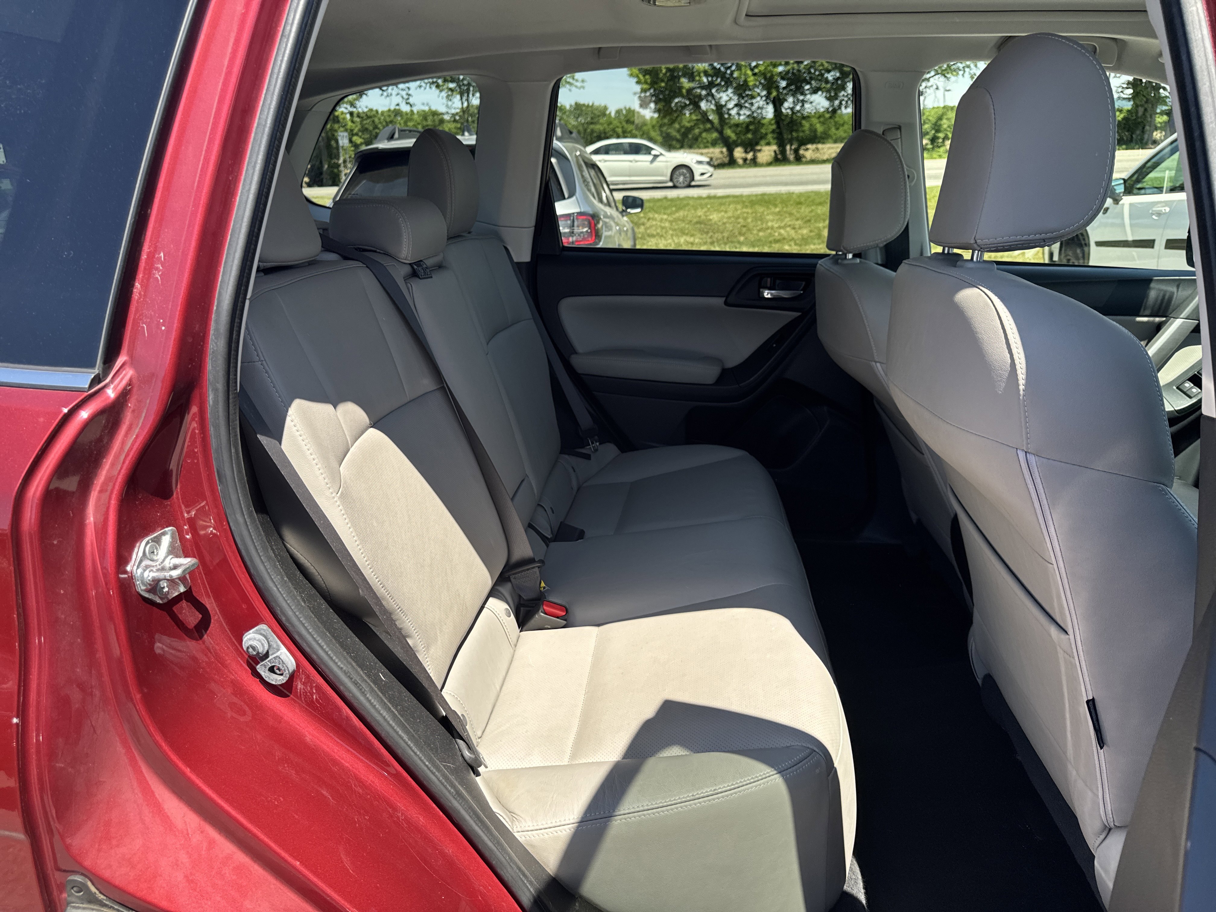 Used 2015 Subaru Forester 2.5i Limited w/ Popular Package #2 AWD/4WD image 16