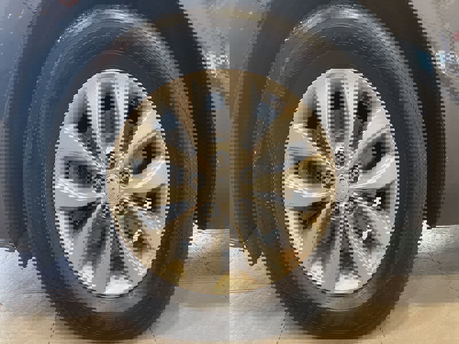 Used 2021 Kia Sedona LX image 9