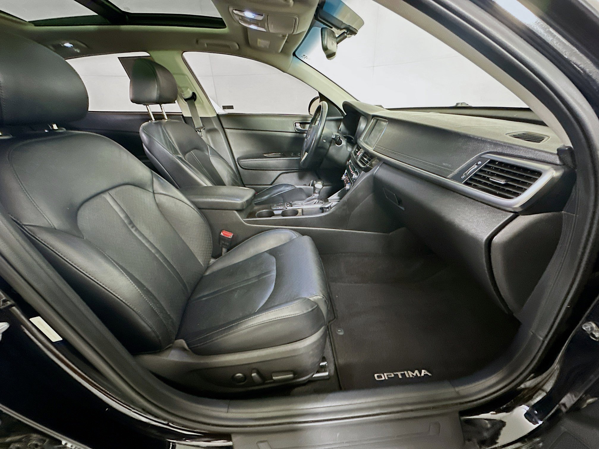 Used 2017 Kia Optima EX w/ Premium Package FWD image 31