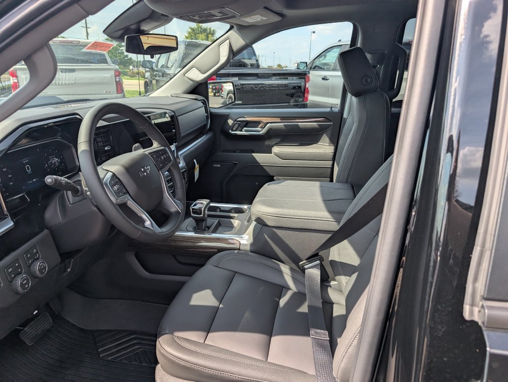 New 2026 Chevrolet Silverado 1500 LT Trail Boss w/ LT Trail Boss Premium Package AWD/4WD image 17