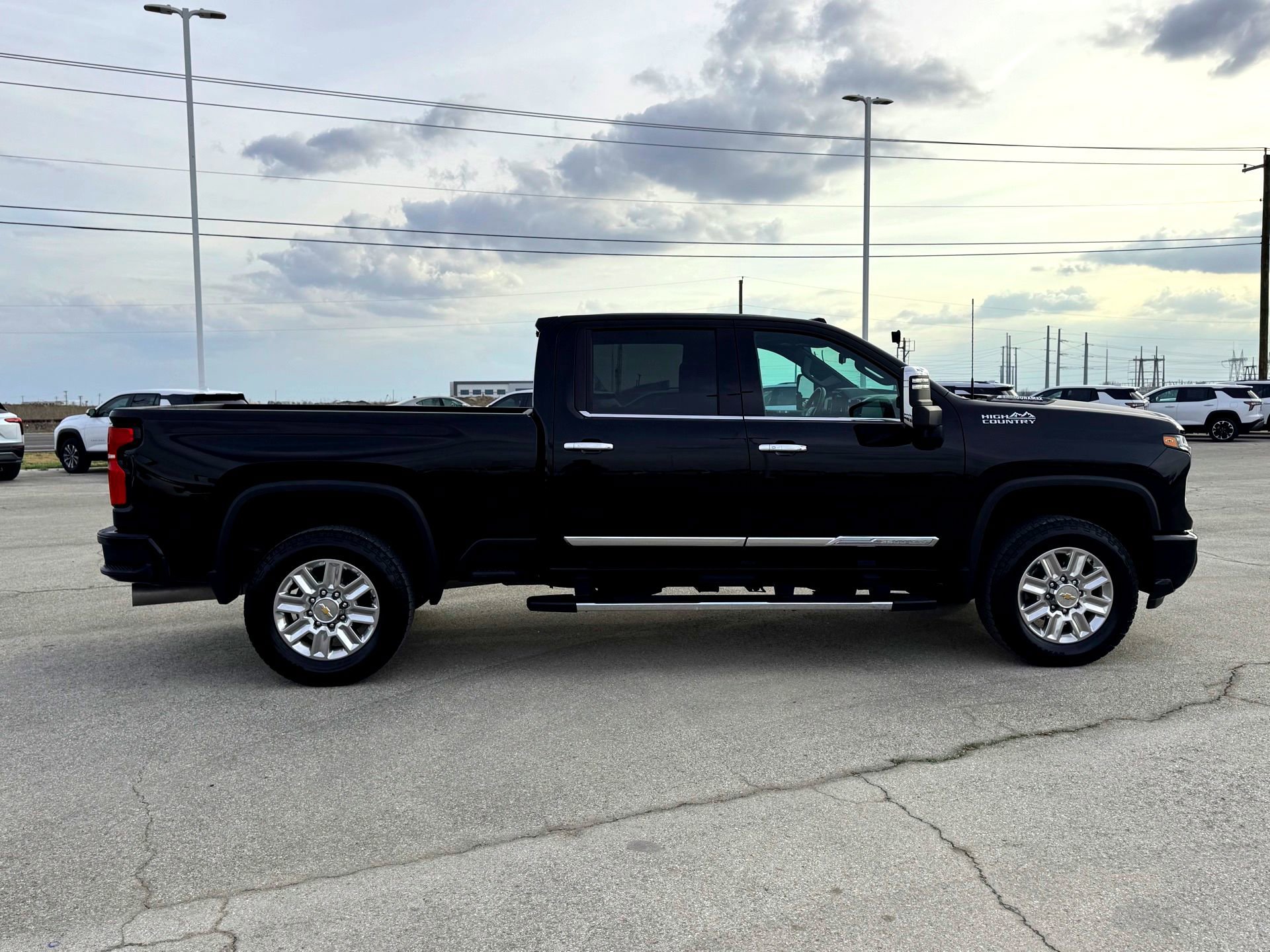 Used 2025 Chevrolet Silverado 2500 High Country w/ High Country Premium Package image 6