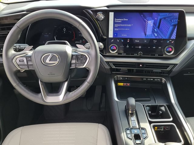 Used 2025 Lexus TX 350 AWD w/ Technology Package image 13