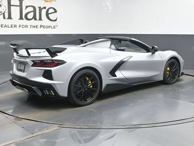 New 2026 Chevrolet Corvette Stingray Premium Conv w/ Stealth Interior Trim Package RWD image 30