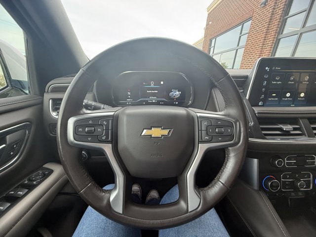 Used 2022 Chevrolet Suburban LT w/ Luxury Package AWD/4WD image 23
