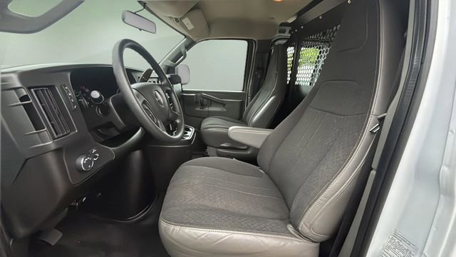 Used 2024 GMC Savana 2500 w/ Driver Convenience Package RWD image 20
