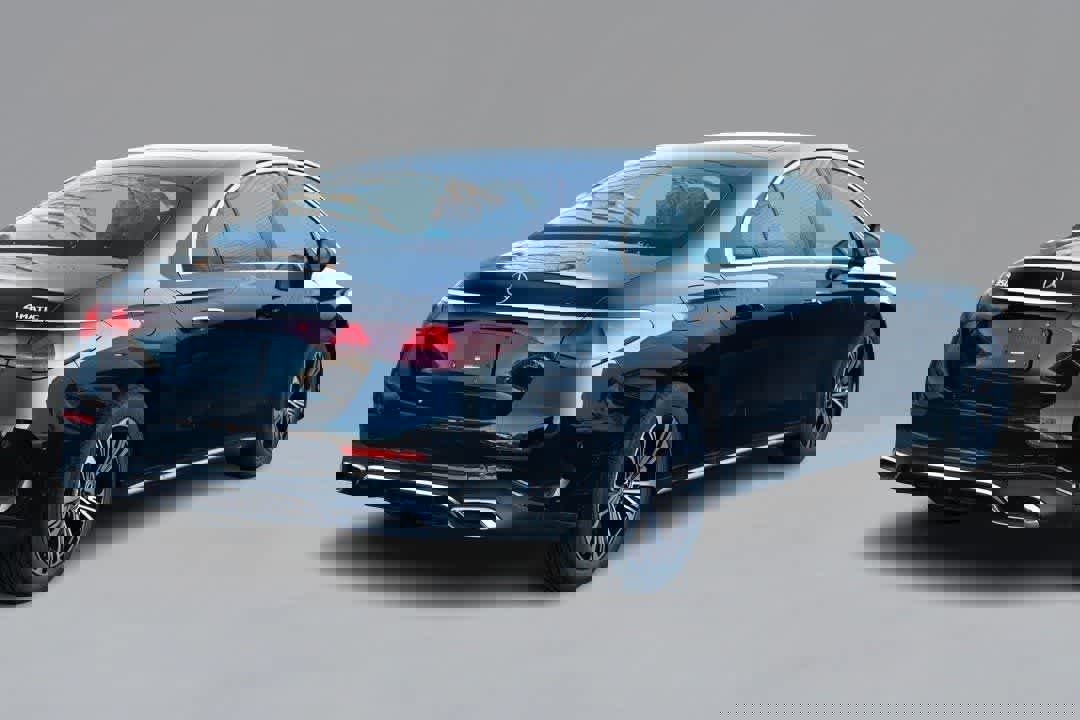 Used 2026 Mercedes-Benz E 350 4MATIC Sedan image 5