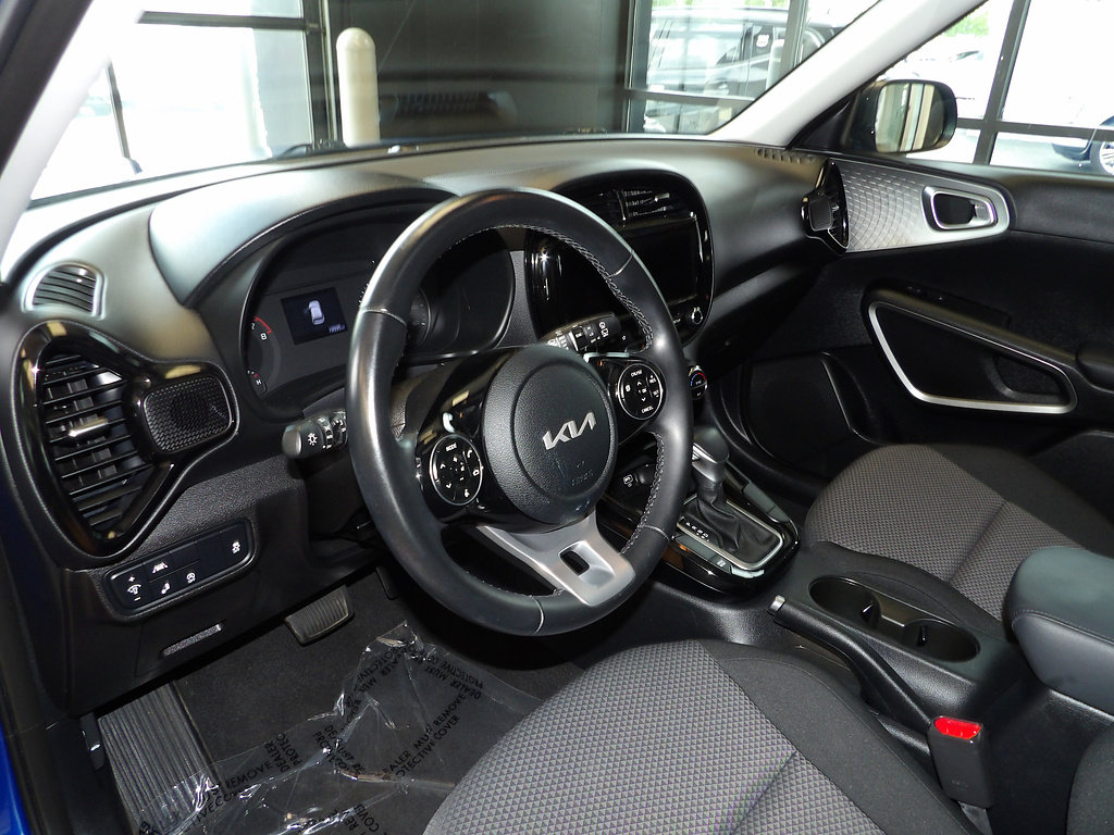 Used 2022 Kia Soul X-Line FWD image 24