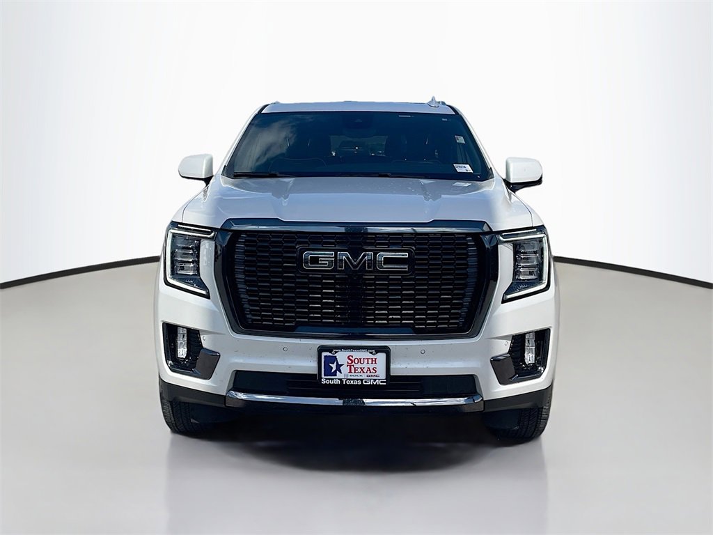 Used 2023 GMC Yukon XL Denali Ultimate image 2