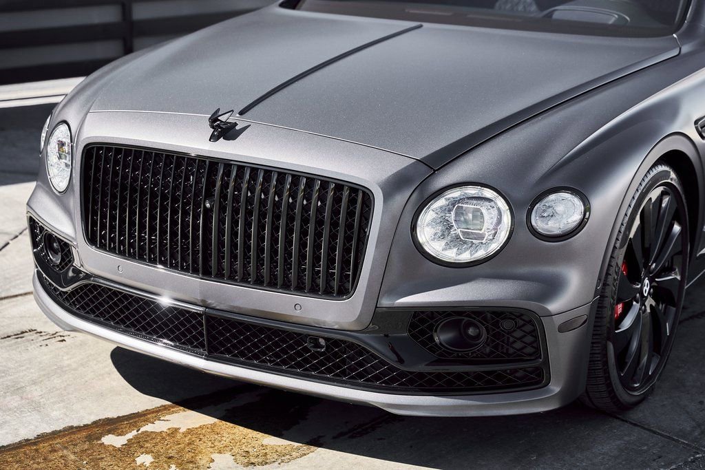 Used 2023 Bentley Flying Spur V8 image 6