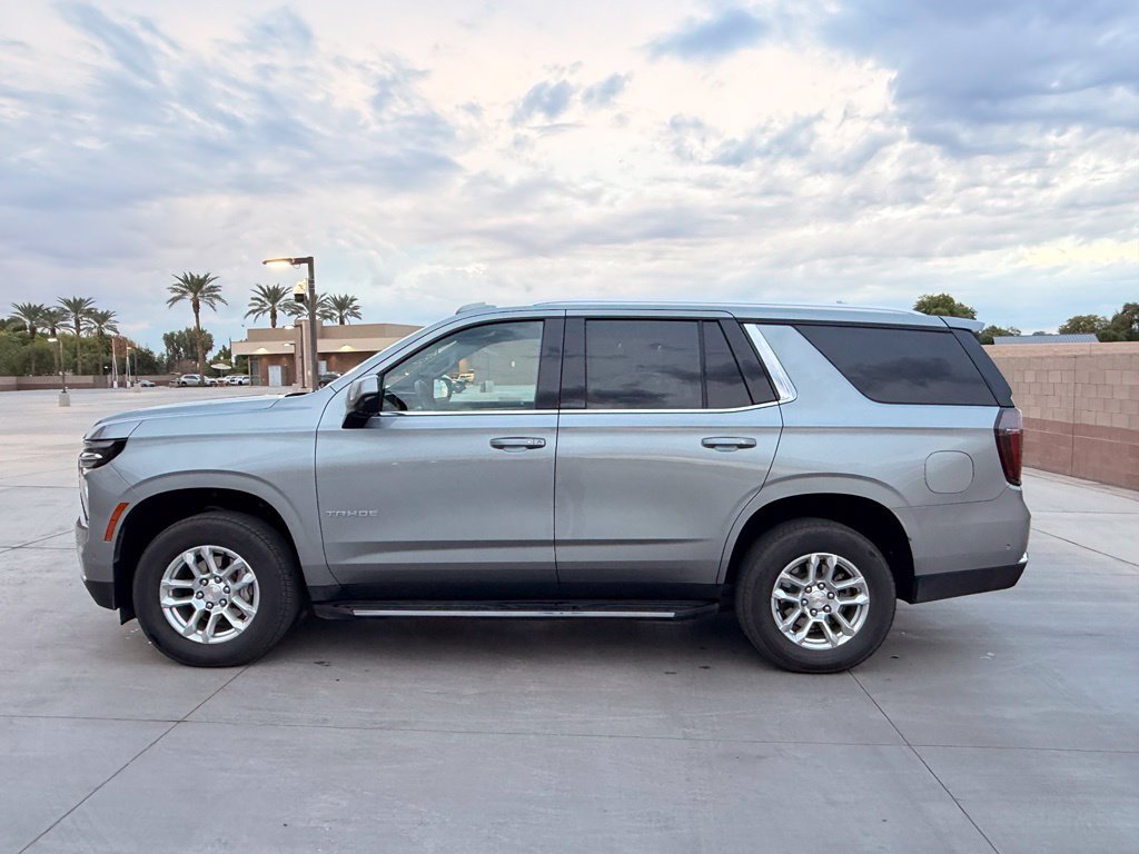 Used 2025 Chevrolet Tahoe LT AWD/4WD image 10
