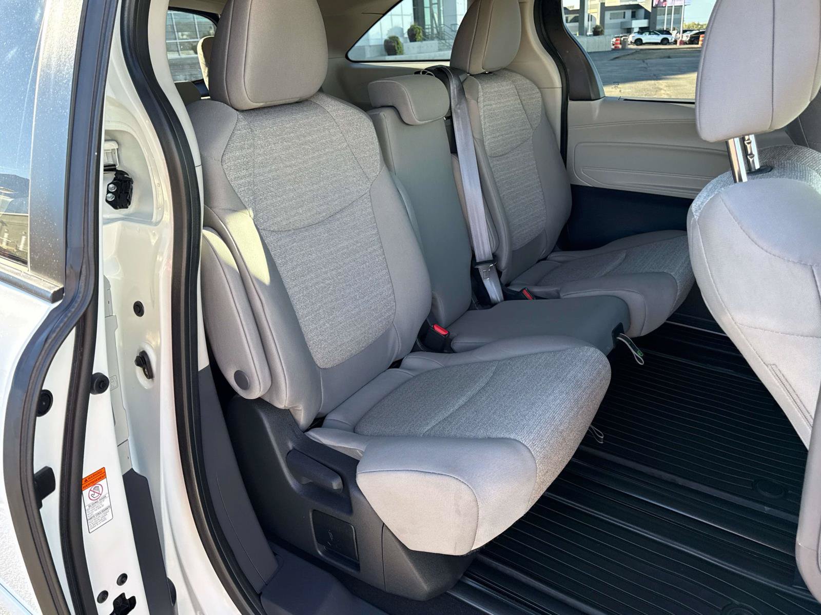 Used 2024 Toyota Sienna LE AWD/4WD image 20